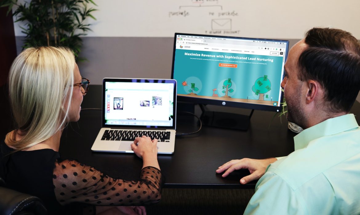 hubspot for startups